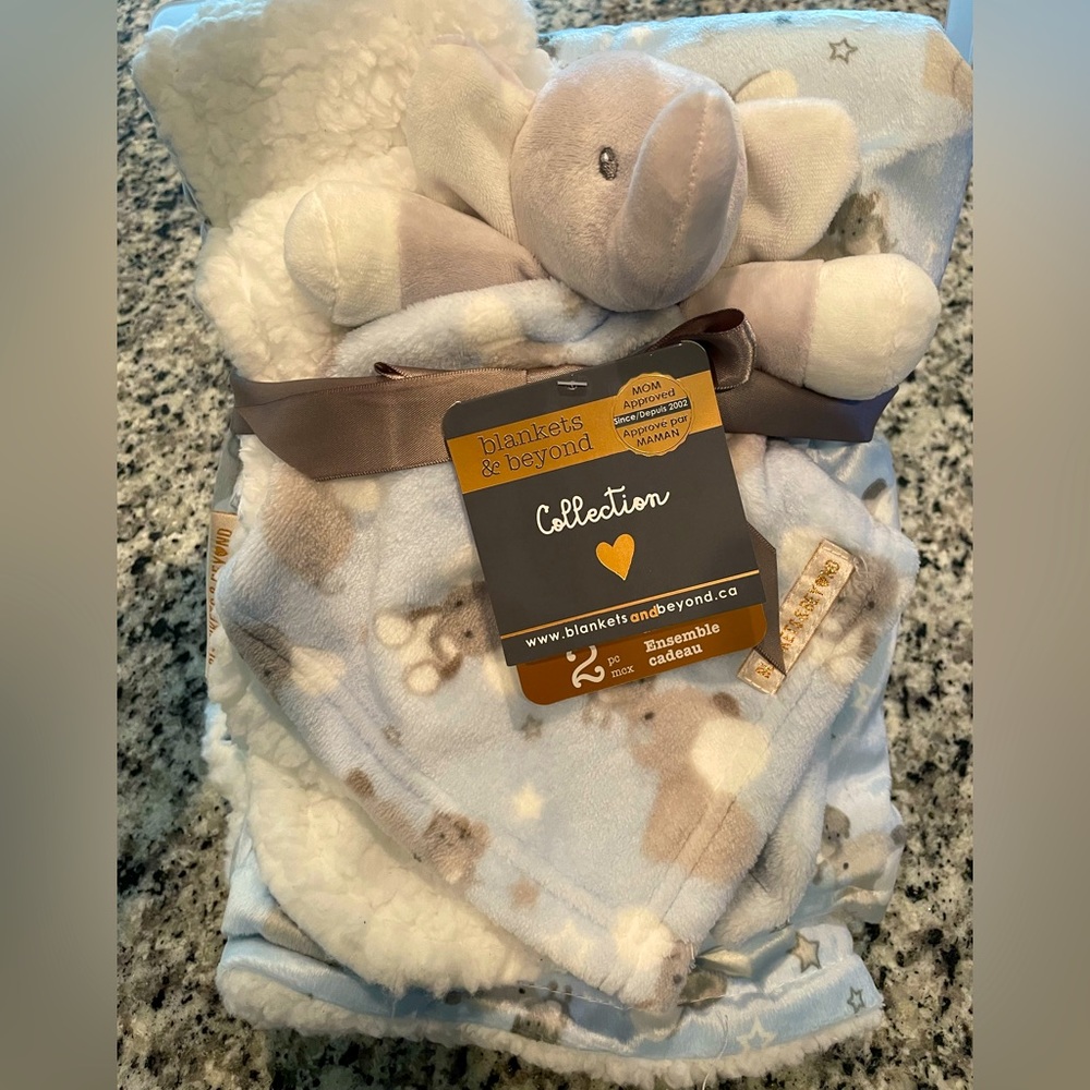 NWT Blankets & Beyond 2 pc  Elephant